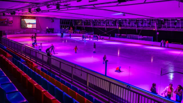 Nocturne op de ijsbaan