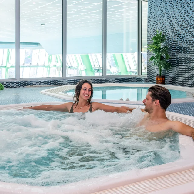 Spa van Palais des Sports