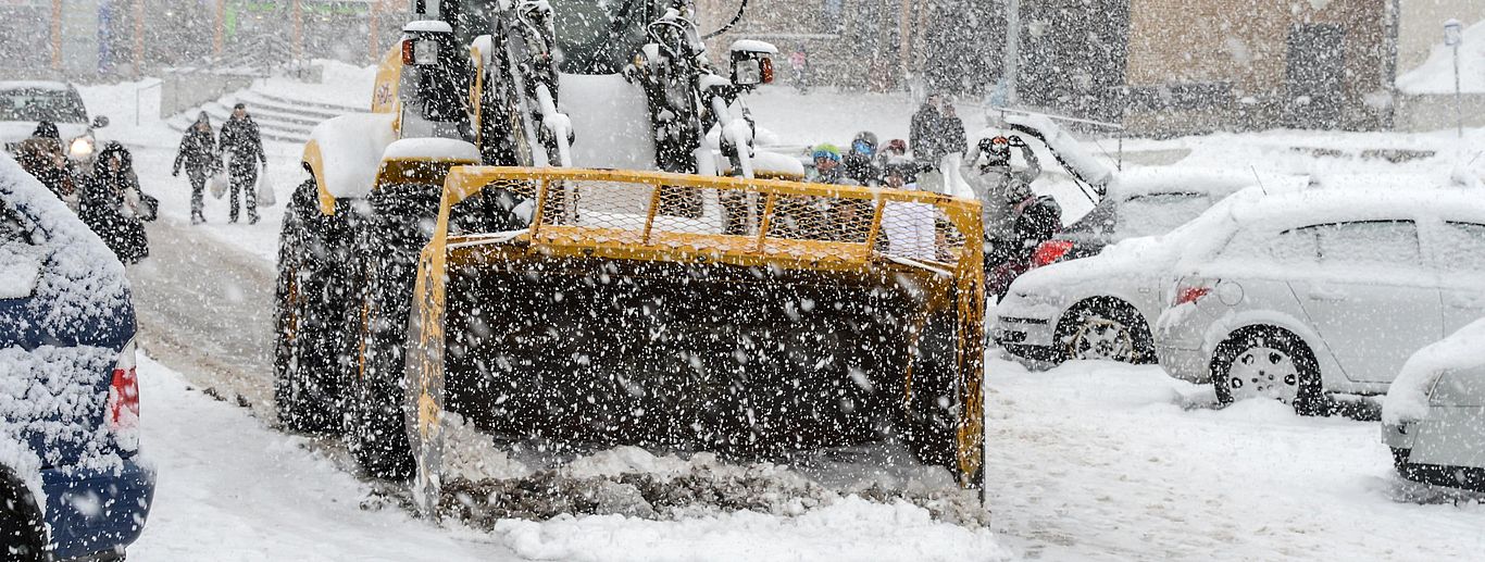 Déneigement dans la station (© Gilles Baron)