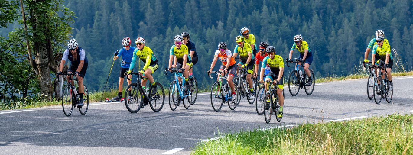 Cycling - Road bike in Orcières (© Gilles Baron) Cycling - Road bike in Orcières (© Gilles Baron)