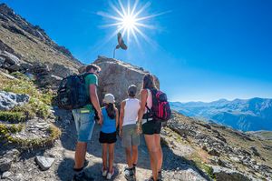 Le Monde des 6 Lacs (© Gilles Baron) Le Monde des 6 Lacs (© Gilles Baron)