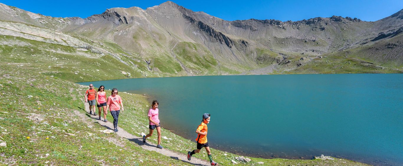 The 6 lakes hike in Orcières (© Gilles Baron)