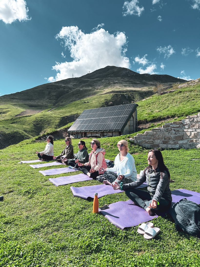 YOGAPÉRO au sommet !_Orcières - © MindFit Studio
