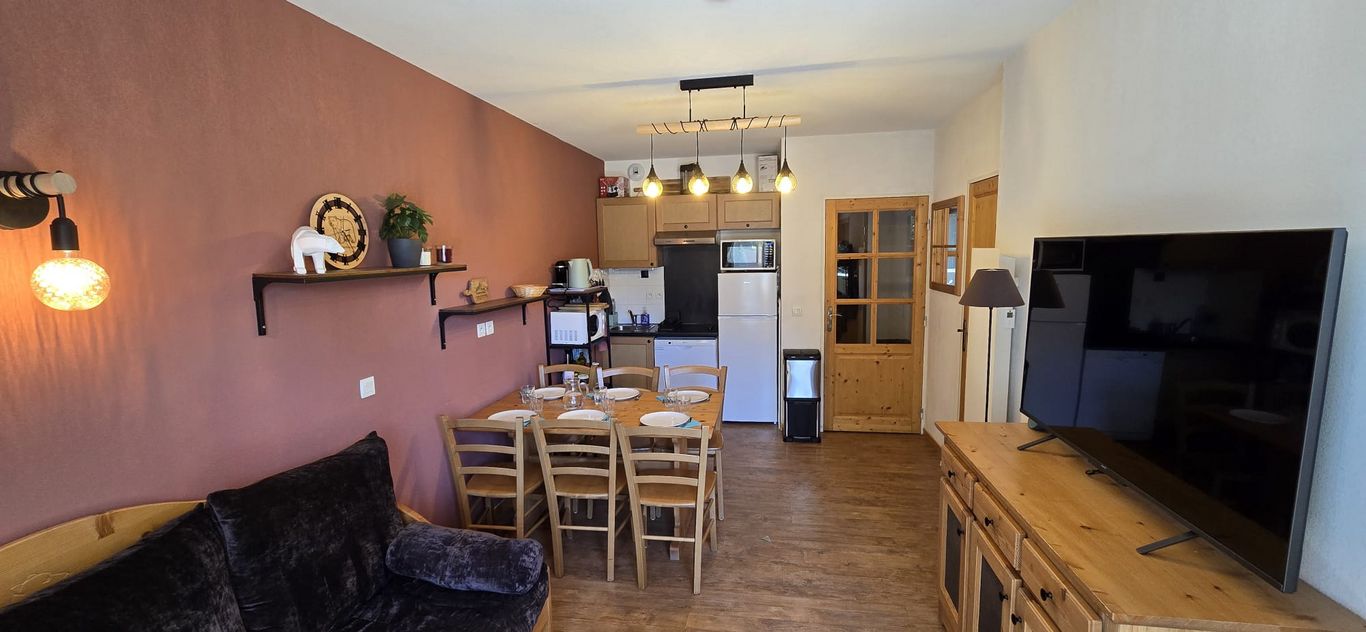 Appartement La tanière 1850 - 2 pièces cabine 4 personnes Terrasses de laBergerie_Orcières - © De belder