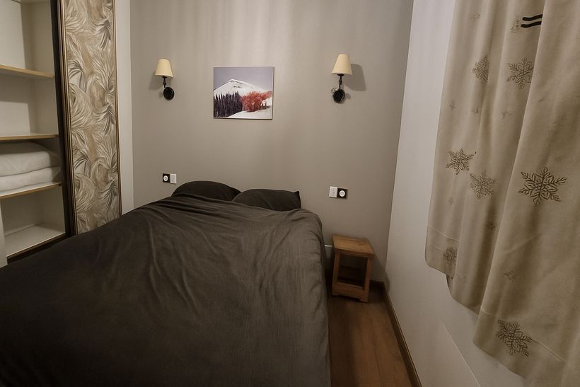 Appartement La tanière 1850 - 2 pièces cabine 4 personnes Terrasses de laBergerie_Orcières - © De belder
