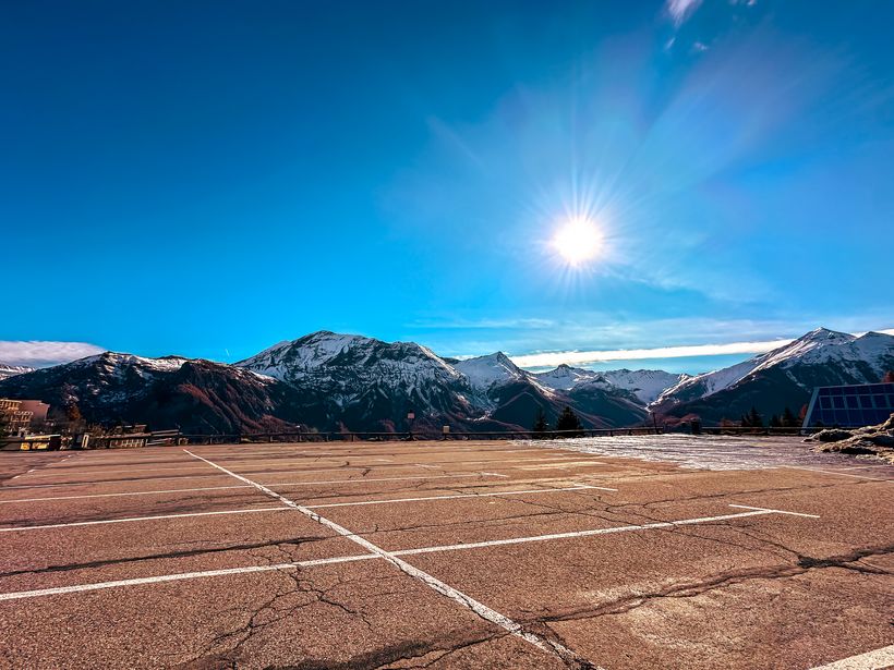 Parking Place du Marché (P3) - © OT Orcières