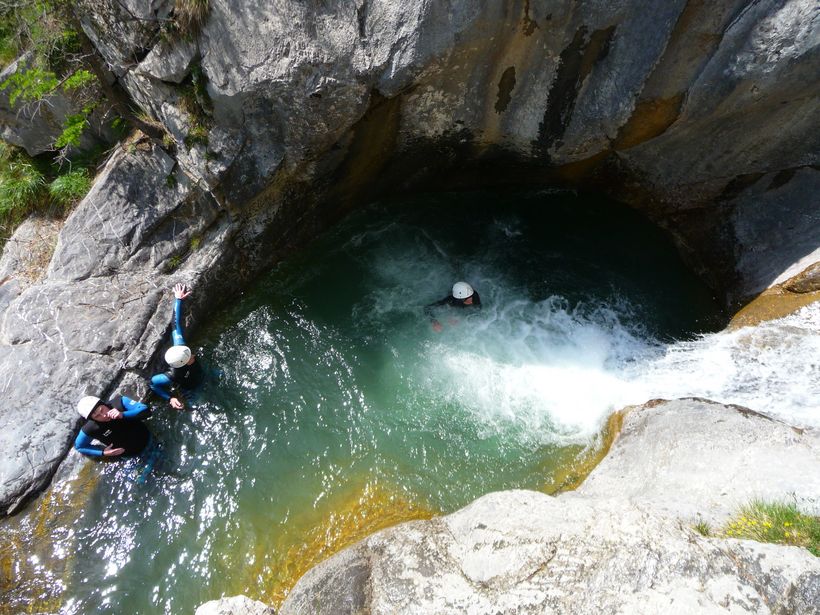 Canyoning Eric Fossard - Guide de haute montagne - © Eric Fossard - Guide de haute montagne