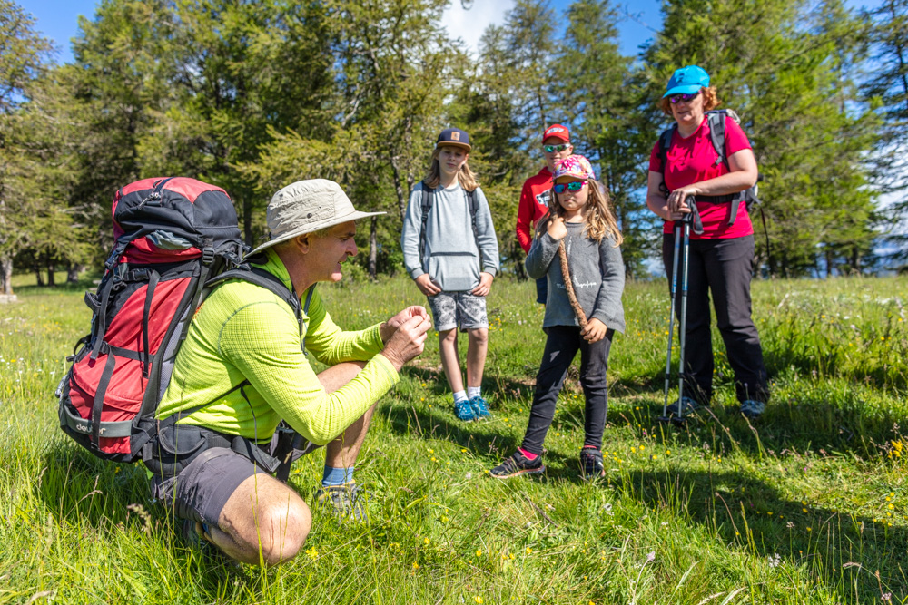 Randonnée avec les Accompagnateurs en Montagne - © Xavier Mordefroid