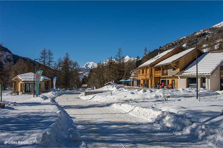 Aire camping cars Base de loisirs Orcières - © Orcières